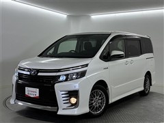 トヨタ ヴォクシー HYBRID ZS