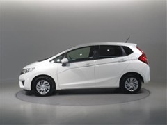 フィット 13G Fパッケージ