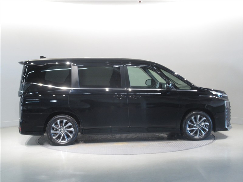 ヴォクシー ハイブリッド S-Z（34702A348081）の中古車 | トヨタ