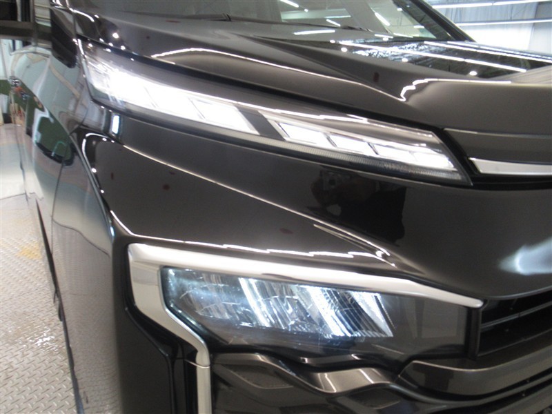 ヴォクシー ハイブリッド S-Z（34702A348081）の中古車 | トヨタ