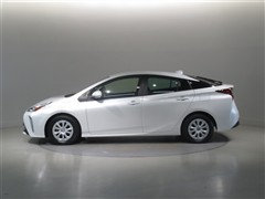 プリウス Sセーフティプラス2