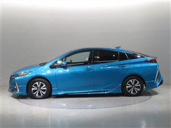 プリウスPHV A
