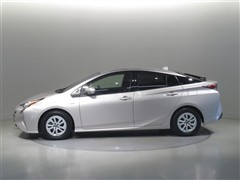 プリウス S セーフティプラス