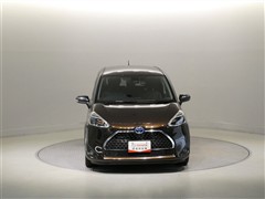 シエンタHV ファンベースG クエロ