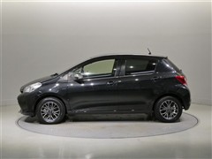 ヴィッツ ジュエラ