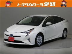 プリウス Sセーフティプラス