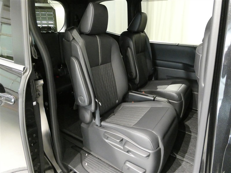 ノア ハイブリッド S-Z（34702A383048）の中古車 | トヨタ認定中古車