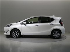 アクア Sスタイルブラック