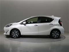 アクア Sスタイルブラック