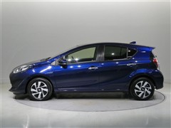 アクア Sスタイルブラック