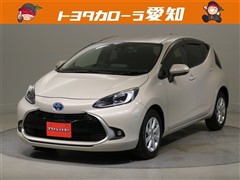 トヨタ　アクア Z