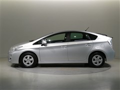 プリウス S LEDエディション