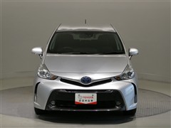 プリウスアルファ S