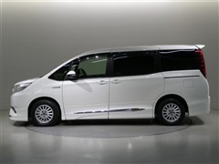 ノア ハイブリッド X