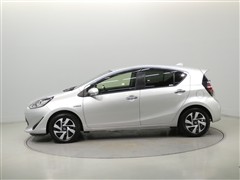 アクア S スタイルブラック