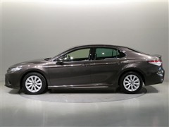 カムリハイブリッド WS