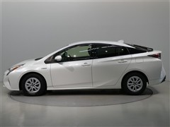 プリウス S セーフティプラス