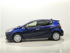 アクア Sスタイルブラック