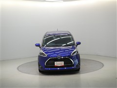 シエンタHV ファンベースG クエロ