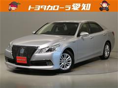 トヨタ　クラウンロイヤル HV ロイヤルサルーン