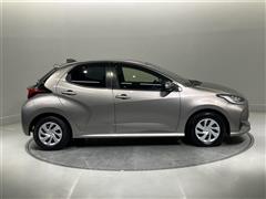 ヤリス ハイブリッド G