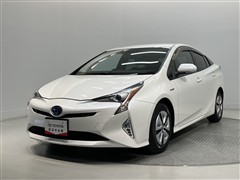 トヨタ プリウス A