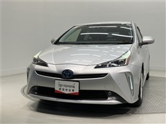 プリウス Sセーフティプラス2