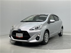 トヨタ アクア G