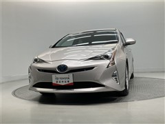 プリウス A