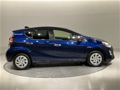 アクア S スタイル ブラック