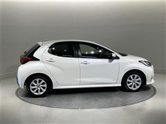 ヤリス ハイブリッド G