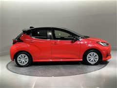 ヤリス ハイブリッド Z