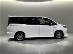 ノア ハイブリッドSI