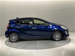 アクア S Style Black