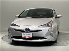 プリウス Sセーフティープラス