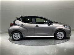 ヤリス ハイブリッド Z