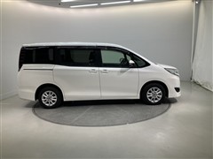 ノア ハイブリッド X