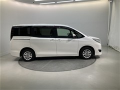 ノア ハイブリッド X