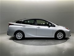 プリウス S セーフティプラス2