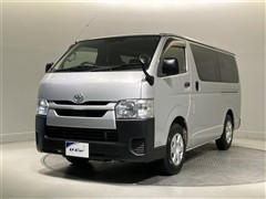 ハイエースバン デラックス
