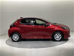 ヤリス ハイブリッド G