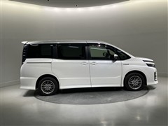 ヴォクシー ハイブリッドZS