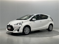 トヨタ アクア G