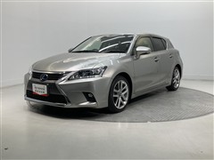 レクサス CT200h クールツーリングS