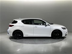 CT200h ブラックシークエンス