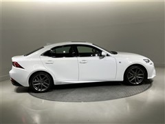 IS300h Fスポーツ X Line