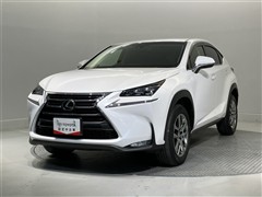 NX200t バージョンL