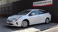 トヨタ プリウス S