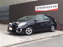 プリウス S
