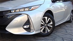 プリウスPHV A